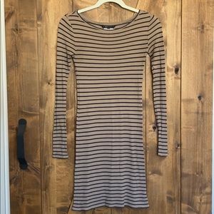 Super soft BCBG striped dress/tunic!